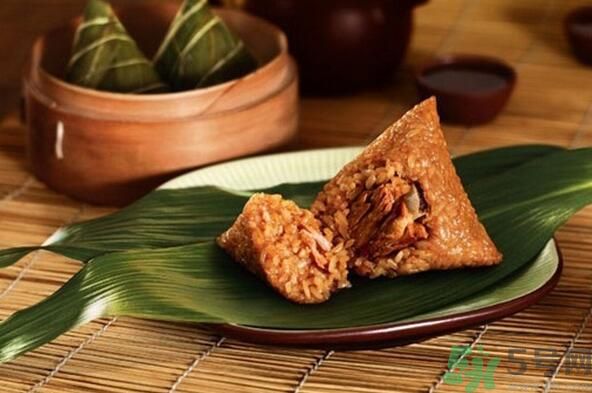 熟粽子泡在水里會(huì)壞嗎？熟粽子為什么要泡在水里？