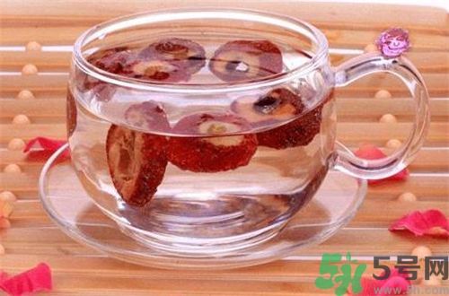山楂枸杞一起泡水喝好嗎？山楂枸杞一起泡水喝有什么好處？