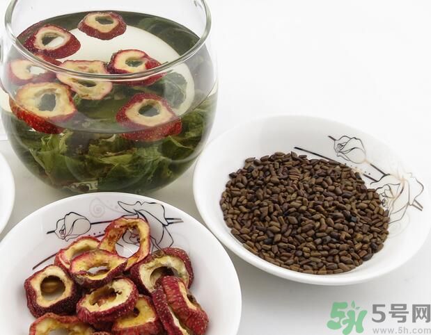 山楂決明子一起泡茶喝好嗎？山楂決明子一起泡茶有什么好處？