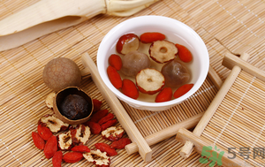 山楂紅棗一起泡水喝好嗎？山楂紅棗一起泡水喝有什么好處？