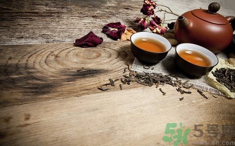 決明子泡水喝可以降火嗎？喝決明子茶可以清火嗎？