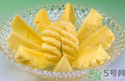 木瓜可以和菠蘿一起吃嗎？木瓜和菠蘿一起吃有什么影響？