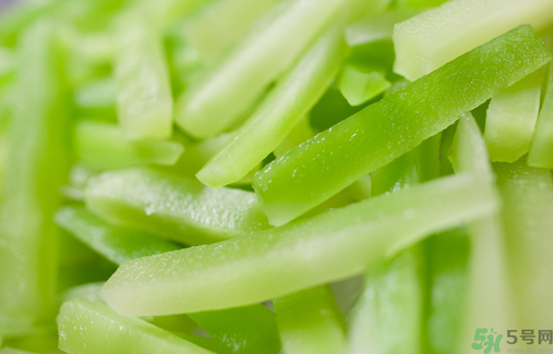 新鮮的萵筍怎么保存？削皮的萵筍怎么保存？