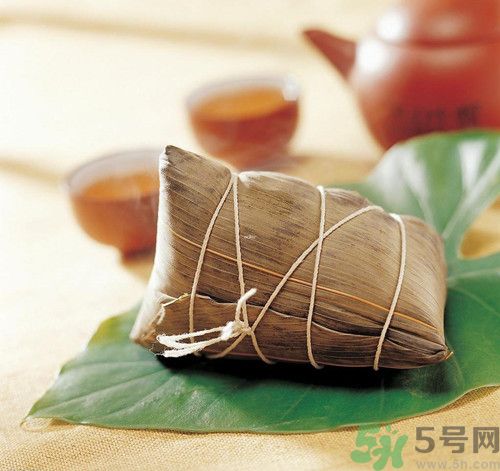 粽子沒(méi)煮熟還能吃嗎?粽子沒(méi)煮熟怎么辦 粽子沒(méi)煮熟還能吃嗎?粽子沒(méi)煮熟怎么辦