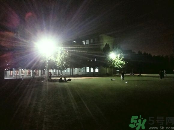 晚自習(xí)后跑步好嗎？下晚自習(xí)吃什么比較好？