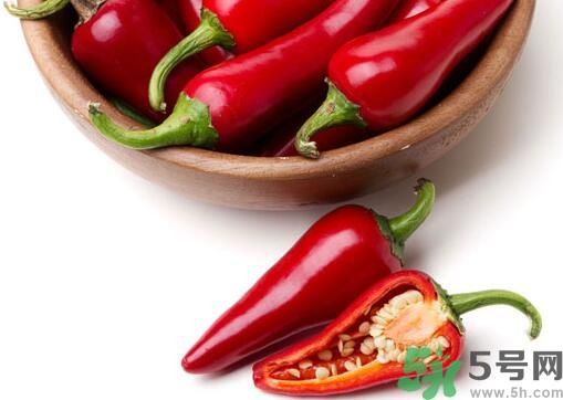 南瓜可以和辣椒一起吃嗎？南瓜辣椒一起吃好嗎？