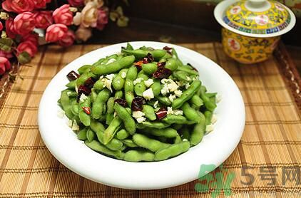 夏天吃毛豆好嗎？夏天吃毛豆有什么好處？