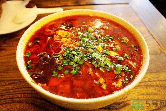 臊子面的熱量是多少？吃臊子面容易長(zhǎng)胖嗎？