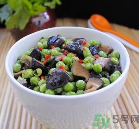 豌豆可以和香菇一起炒嗎？豌豆和香菇一起吃好嗎？