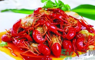 吃龍蝦可以喝酸奶嗎?龍蝦能和酸奶一起吃嗎? 吃龍蝦可以喝酸奶嗎?龍蝦能和酸奶一起吃嗎?