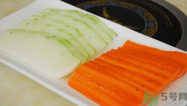 冬瓜可以和胡蘿卜一起炒嗎？冬瓜和胡蘿卜一起吃好嗎？