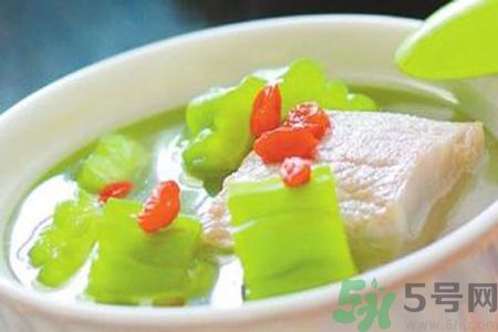 夏季解暑喝什么湯 夏季解暑喝什么湯