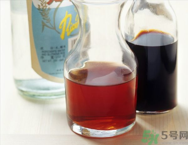 米醋直接擦臉可以嗎？米醋直接喝好嗎？