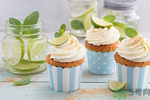 薄荷曬干泡茶有什么好處？薄荷曬干泡水的功效