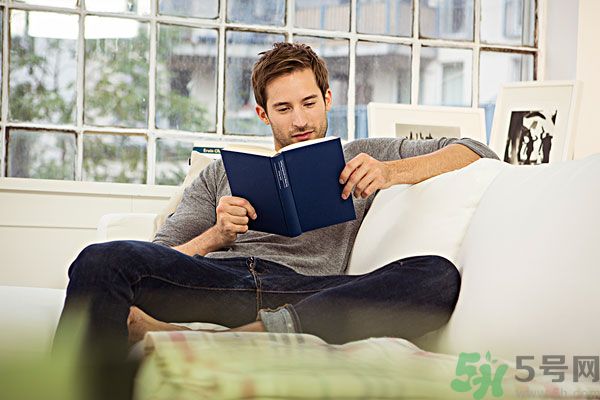 初中生能刮胡子嗎？初中生刮胡子好嗎？