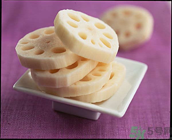 蓮藕里面的泥怎么清理？蓮藕里面的泥巴怎么洗？