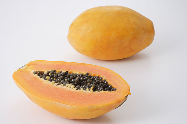 單吃木瓜有豐胸效果嗎？胸小多吃木瓜可以嗎？