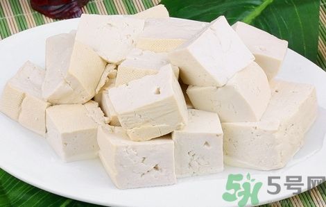 金針菇可以和豆腐一起吃嗎?金針菇能和豆腐同吃嗎? 金針菇可以和豆腐一起吃嗎?金針菇能和豆腐同吃嗎?