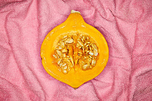 臉上長痘能吃南瓜嗎？臉上長痘吃南瓜好不好？