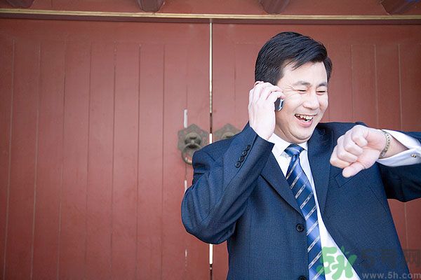 為什么中年人容易出軌？中年人出軌是什么原因？