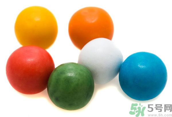 誤吞口香糖怎么辦呢？口香糖吃肚子里了怎么辦？