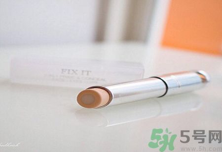 Dior瞬效美肌遮瑕膏適合什么膚質(zhì)？什么膚質(zhì)適合用Dior瞬效美肌遮瑕膏？