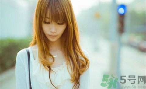 尿液發(fā)黃是什么原因?尿液發(fā)黃怎么治療 尿液發(fā)黃是什么原因?尿液發(fā)黃怎么治療