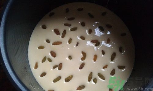 提子和酸奶能一起吃嗎?提子和酸奶一起吃會怎么樣 提子和酸奶能一起吃嗎?提子和酸奶一起吃會怎么樣