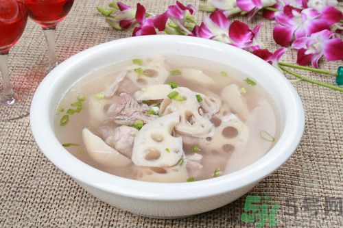 蓮藕排骨湯孕婦可以吃嗎?孕婦吃蓮藕排骨湯好嗎 蓮藕排骨湯孕婦可以吃嗎?孕婦吃蓮藕排骨湯好嗎