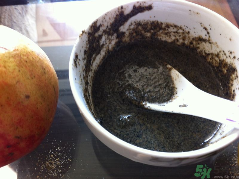 芝麻和蜂蜜可以一起吃嗎?芝麻和蜂蜜一起吃有什么功效 芝麻和蜂蜜可以一起吃嗎?芝麻和蜂蜜一起吃有什么功效