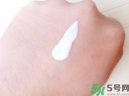 蘇菲娜sofina防曬霜哪款好用？sofina防曬白蕾絲藍(lán)蕾絲區(qū)別