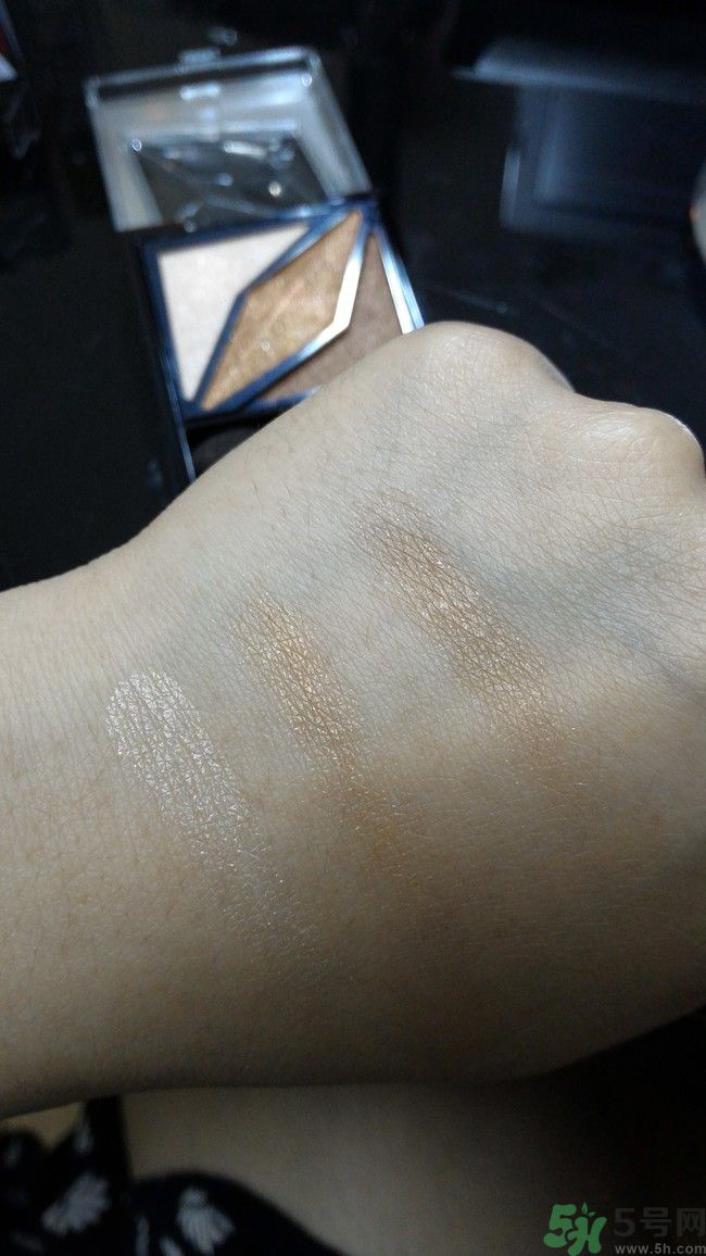 凱婷KATE擴(kuò)型深邃眼影盒怎么樣？好用嗎？