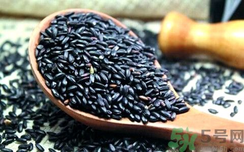 芝麻不能和什么一起吃?芝麻和什么相克 芝麻不能和什么一起吃?芝麻和什么相克