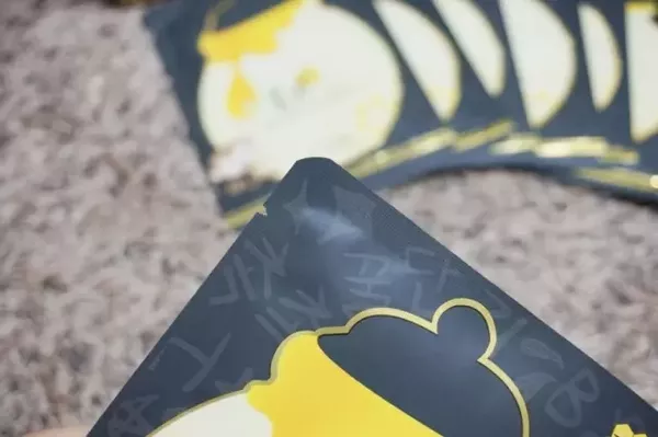 春雨黑盧卡面膜臉正在過(guò)敏可以用嗎？臉上過(guò)敏能用春雨黑盧卡面膜嗎