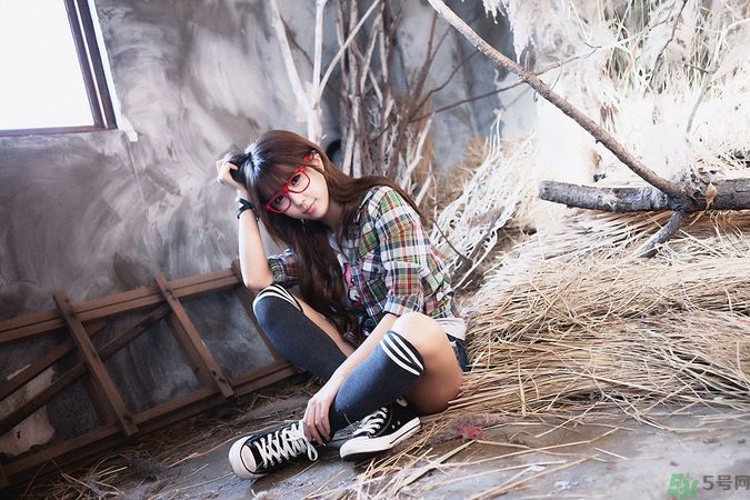 初中女生月經(jīng)不規(guī)律怎么回事？初中生月經(jīng)不準(zhǔn)怎么辦？