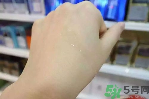 AHC神仙水效果怎么樣？AHC神仙水怎么用？