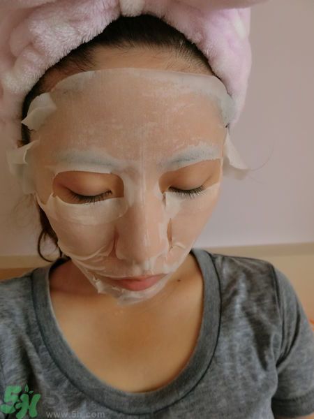 寵愛之名寵愛女孩礦物云絲面膜價格多少錢一盒 寵愛之名寵愛女孩礦物云絲面膜價格多少錢一盒