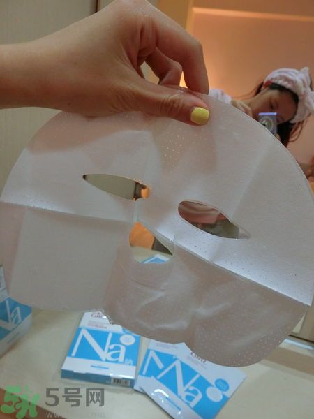 寵愛之名寵愛女孩礦物云絲面膜價格多少錢一盒 寵愛之名寵愛女孩礦物云絲面膜價格多少錢一盒