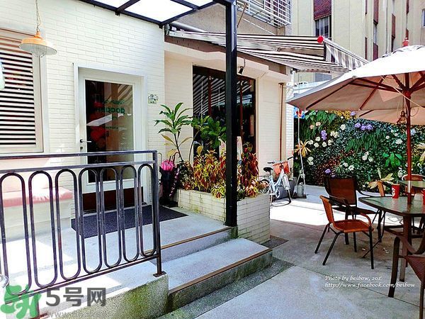 寵愛之名寵愛女孩面膜怎么樣？寵愛女孩礦物云絲面膜好用嗎？