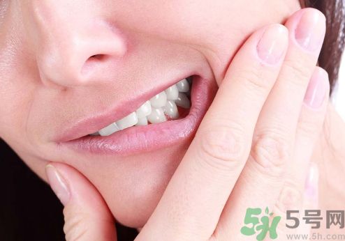 云南白藥可以治牙疼嗎?云南白藥能治牙疼嗎? 云南白藥可以治牙疼嗎?云南白藥能治牙疼嗎?