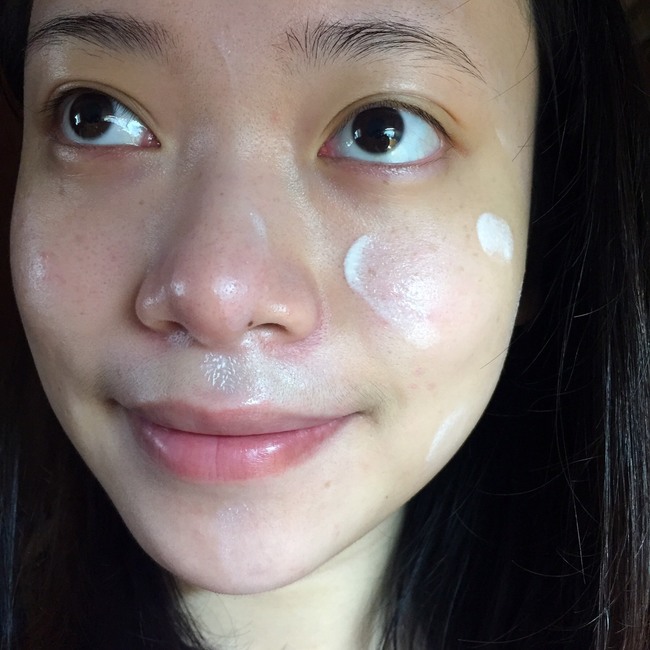 美寶蓮夢幻奇跡控油透潤持妝乳怎么樣？好用嗎？