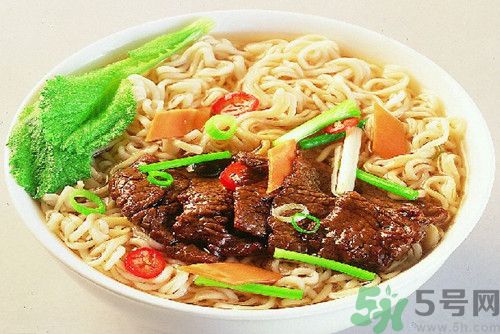 孕婦能吃方便面嗎?孕婦吃方便面對胎兒有什么影響 孕婦能吃方便面嗎?孕婦吃方便面對胎兒有什么影響