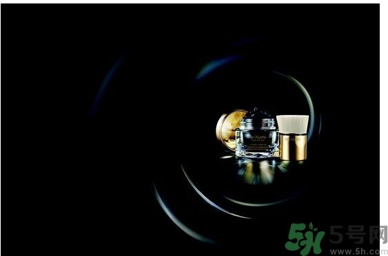 雅詩蘭黛白金級奢寵蘊(yùn)能黑鉆奢華面膜怎么樣？雅詩蘭黛白金級奢寵蘊(yùn)能黑鉆奢華面膜好用嗎？