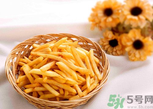 薯?xiàng)l沒炸熟可以吃嗎?薯?xiàng)l沒炸熟吃了會(huì)怎么樣 薯?xiàng)l沒炸熟可以吃嗎?薯?xiàng)l沒炸熟吃了會(huì)怎么樣