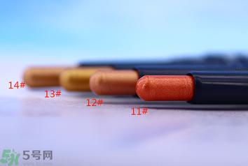 伊蒂之屋愛麗小屋閃亮珠光棒眼影筆真假辨別圖 伊蒂之屋愛麗小屋閃亮珠光棒眼影筆真假辨別圖