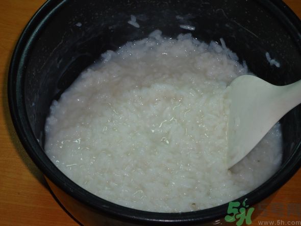 稀飯是冷水煮還是熱水煮? 稀飯是冷水煮還是熱水煮?