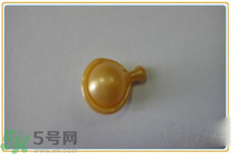 雅詩蘭黛特潤修護(hù)肌透精華膠囊使用方法 雅詩蘭黛特潤修護(hù)肌透精華膠囊使用方法