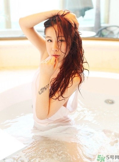 女性月經(jīng)期間可以做愛(ài)嗎？月經(jīng)期間做愛(ài)女性會(huì)得婦科病嗎？