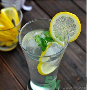 女生可以喝什么茶排毒養(yǎng)顏？女生喝什么茶可以美容？