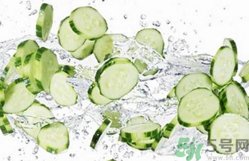 如何在家自制補(bǔ)水面膜？自制的面膜好用嗎？